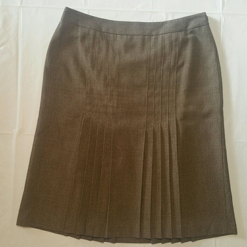 Ann Taylor Brown Pleated Pencil Skirt